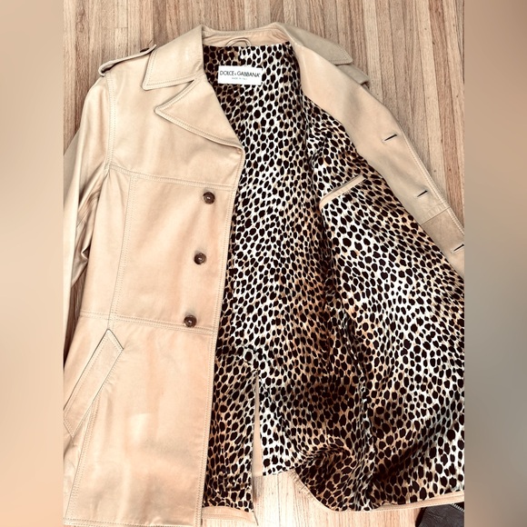 Dolce and Gabbana cream leather jacket - Picture 3 of 8
